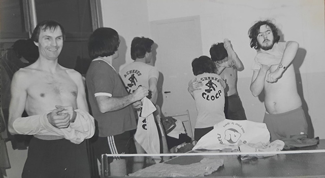 Equipe Cloca Achères en 1982 avec Jean Vergnes au premier plan